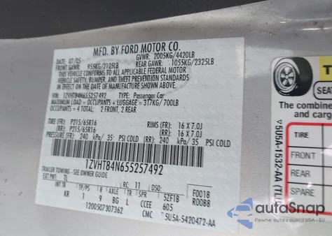 2005 Ford Mustang z USA, uszkodzony, nr VIN 1ZVHT84N655257492